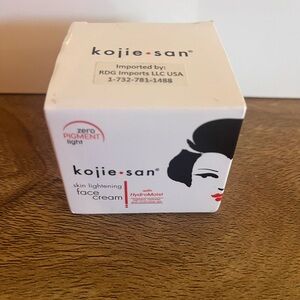 Kojie San skin lighting face cream new in box